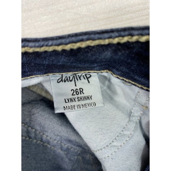 Buckle Daytrip Jeans Womens Sz 26R Dark Wash Lynx Skinny Stretch Denim Low Rise - Picture 9 of 12